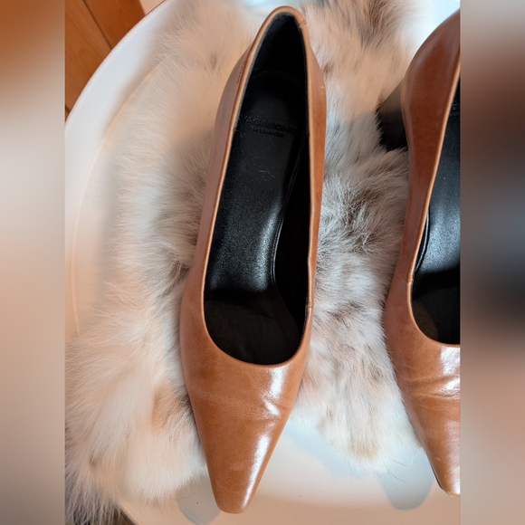 Vagabond Tan Leather Heels - Picture 3 of 9